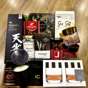 Whisky For Christmas - Maxi