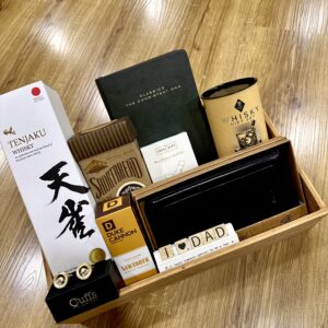 The Savvy Dad Gift Box 🖤🥃