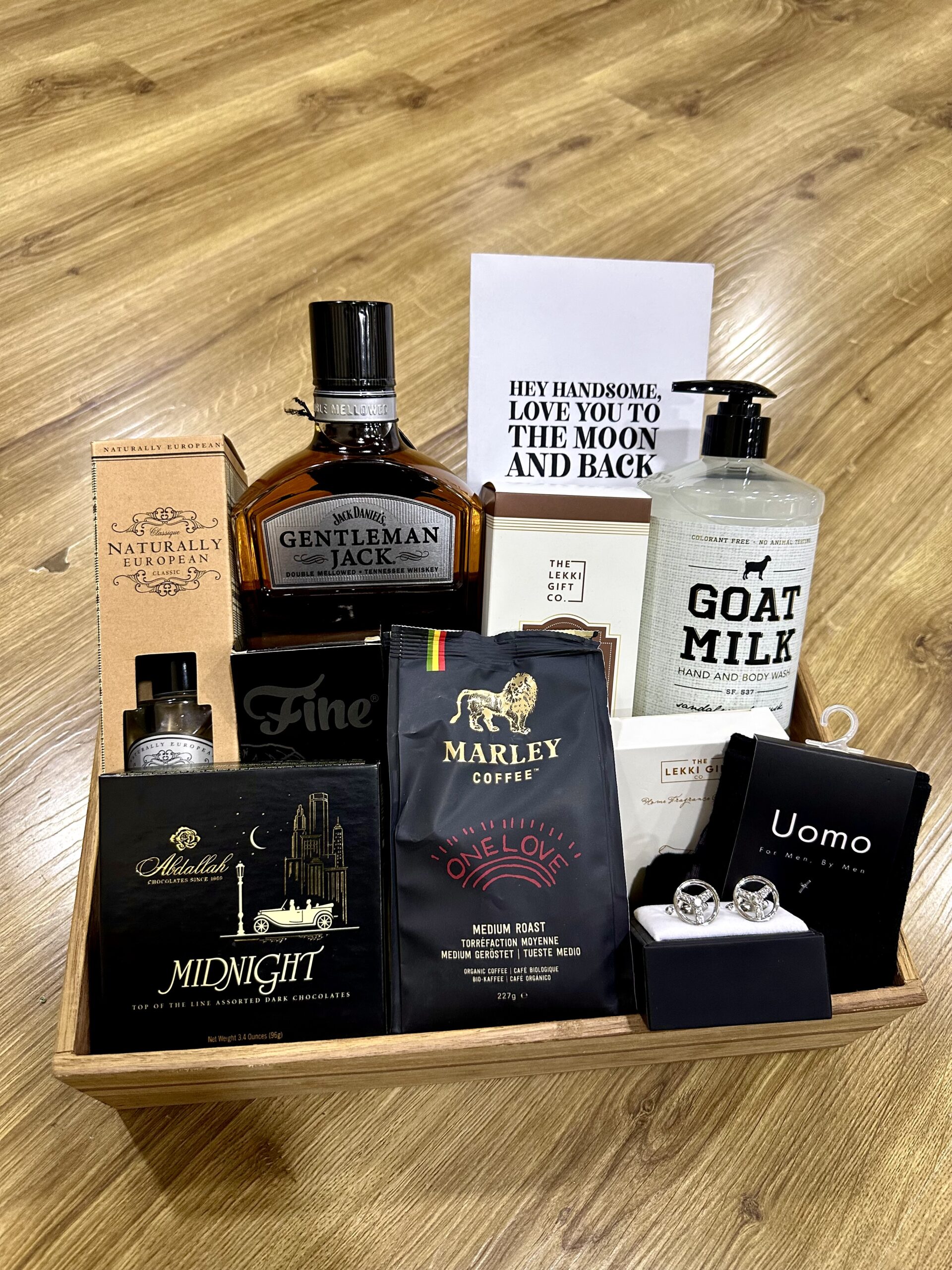 Happy Anniversary Love - Midi