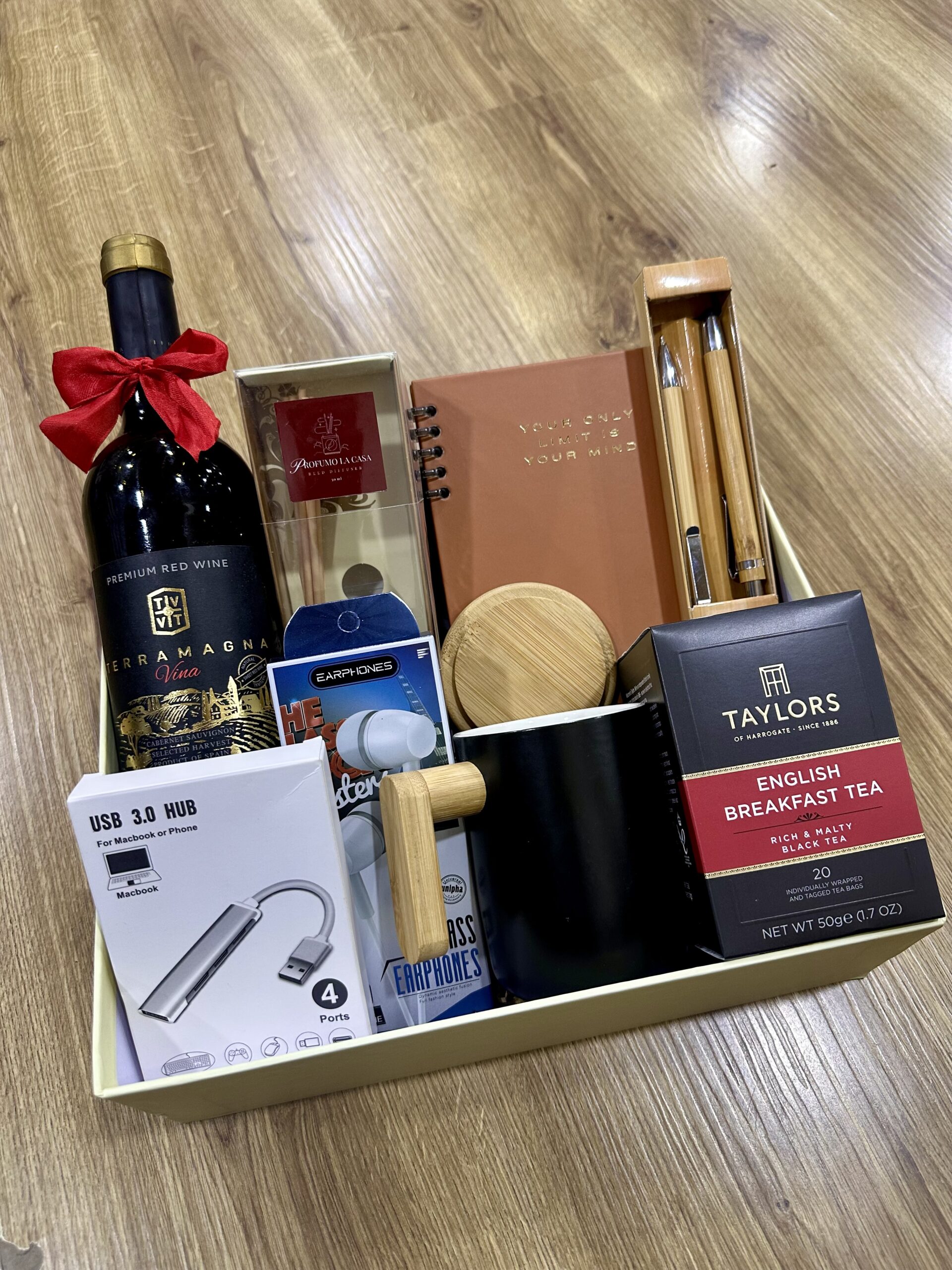 Everyday Execuitive - 01